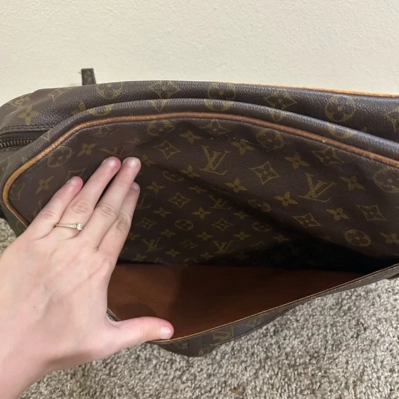Vintage Louis Vuitton Brown Messenger Bag Monogram Design Coated Canvas Leather - Picture 8 of 16